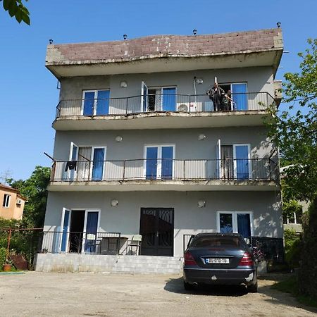 Tete Guest House Batoumi Extérieur photo